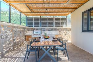 Rodia Luxury Villa
