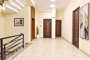 FabHotel Aura Azure, Mahalaxmi Nagar