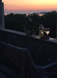 IRISKA Sunset Terrace