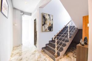 FabHotel Ojas Inn