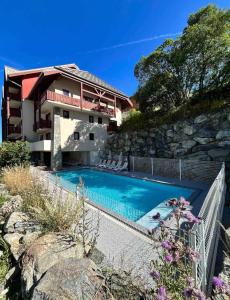 Appartement 4-6 personnes - piscine été - 100 m CENTRE STATION , ESF, front de neige