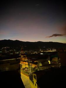 Huaraz Skyview Apartment - Top Floor with Mountains Views
