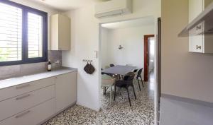 142 - Oasis Villa with Private Pool & Tropical Garden close to the Beach
