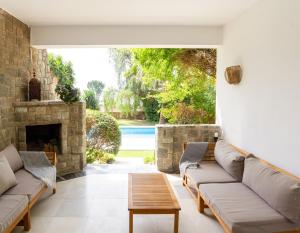 142 - Oasis Villa with Private Pool & Tropical Garden close to the Beach