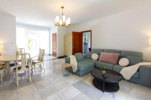 142 - Oasis Villa with Private Pool & Tropical Garden close to the Beach