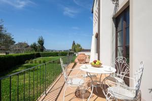 Le Piazzole Collection