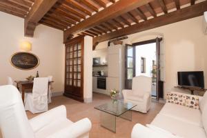Le Piazzole Collection