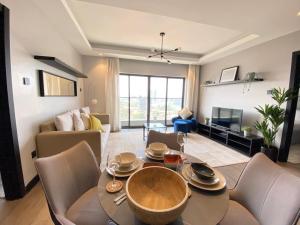 Horizon Vibes 2Br Apartment, Next To Azure and Ibis Hotel