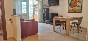 Quiet Apartment near Appia Antica 2 Bathrooms & Terraces