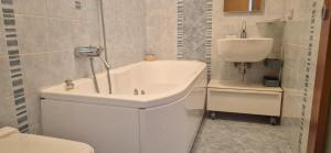 Quiet Apartment near Appia Antica 2 Bathrooms & Terraces