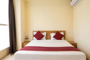 FabHotel Cozy Stay