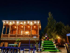 De Laila House Boat by Sterling