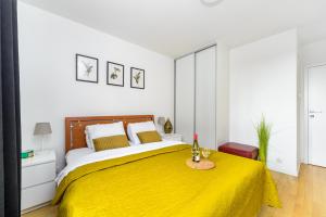 Lumina I 3 BR Apartment with Parking I Balcony I Warszawa Zachodnia