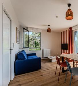 Apartment for 6 with parking in La Test