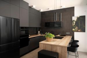 D House
