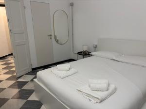 Happy Family Apartments Historical Luxury B