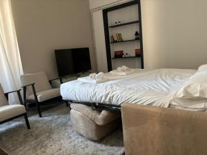 Happy Family Apartments Historical Luxury B