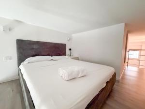 Accogliente Loft su Due Livelli a Milano - Metro M1