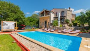 Villa Ema - Makarska by Villas Guide