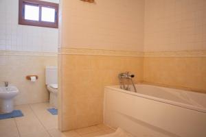SEA VIEW Kabila BEACH w Pool, AC, Wi-fi Parking