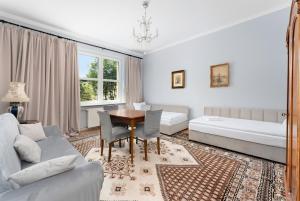 Wawel City Centre Vintage Apartment by BookingHost