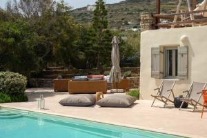 Parasporos Villa - Private Pool - Beach Access