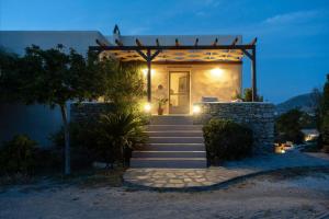 Parasporos Villa - Private Pool - Beach Access