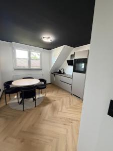 E&S Apartments 2