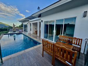 Keya Mountain View Pool Villa Samui