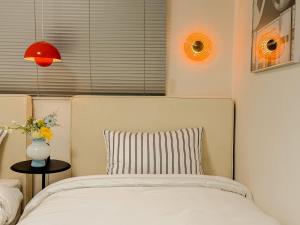 1-minute Mangwon Station,Hongik Univ Station, accommodation for 5, Mangwon Market, family-friendly
