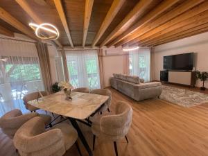 Prémium 4 szobás apartman erkéllyel, parkolóval