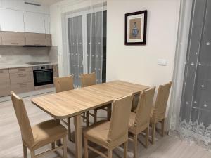 Sunrise Harbor III Modern Smart 3-BR Apartment with Garage
