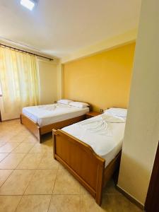 Paros Rooms Family Place Radhime Vlore