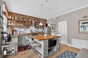 Cozy 2Bed Apartment Near Fulham Broadway