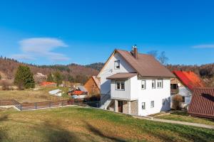 Valdora Forest Oasis - Spa Villa Fužine