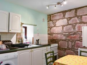 Pine Tree Cottage - Uk45925