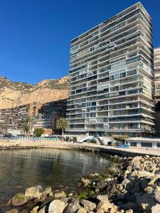 Stunning ocean views Totally refurbished Great terrace Direct access to the beach Air conditioner Wifi