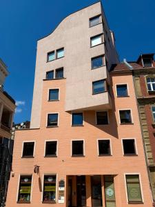 Nowa City Central Studio by BookingHost