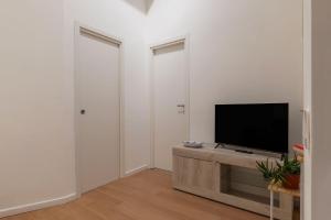 GuestHost - Elegant Flat Roma Prati & Ottaviano MA