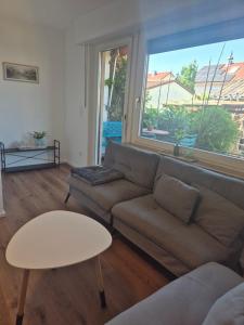 Modernes City-Apartement - 6 Gäste