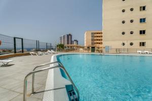 Charming 2-Bedroom Apartment with Ocean Views in Adeje