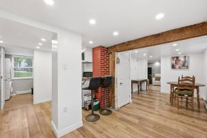 Modern Suite Minutes from Halifax Waterfront