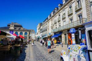 -BOSCO- Elegant T3 avec balcon et vue sur le port