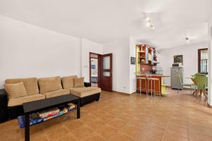 Spacious 2BR apartment in the center