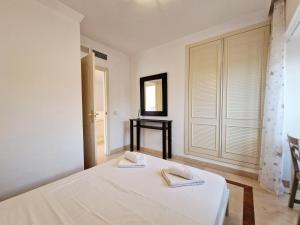 House 15 with Garden & Pool Los Flamencos, Mijas