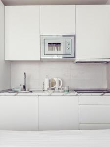 Sunny Oceanview studio apartment Ponderosa in Costa Adeje