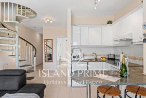 Seaviews Apartment with Heated Pool Golf Del Sur OG250