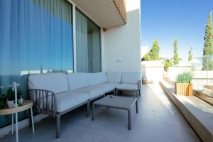 Apartment with private pool
