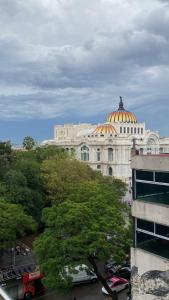 Bellas Artes Balcony Suite in the Heart of CDMX 410