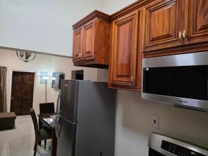Glorias Estate